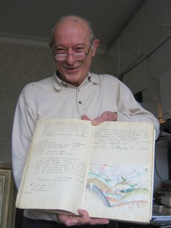 Петър Петров със Златната книга