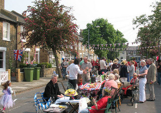 party_ulica_geograph.org.ukCC