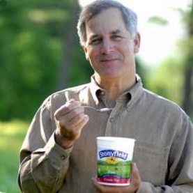Гари Хършбърг и неговото кисело мляко Снимка: stonyfield.com