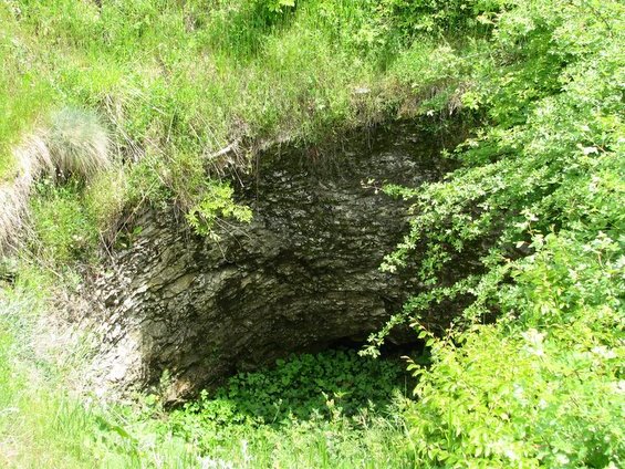 Щерна, или кладенец за събиране на дъждовна или друга вода във вътрешността на крепостта