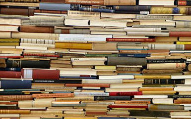 Hundreds_of_books