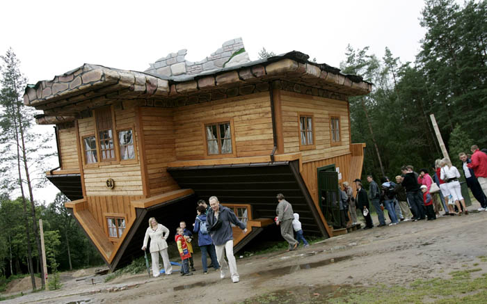 Обърнатата Къща на Даниел Шпакиевски, снимка Grudzien70 from Panoramio , Flickr CC